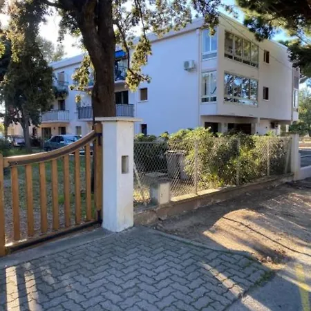 Spacious Studio 300 Meters From The * Hyères